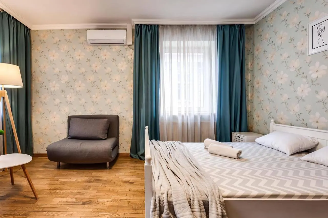 Apartamenty On Knyazya Romana Lviv 0*,  Ukraine