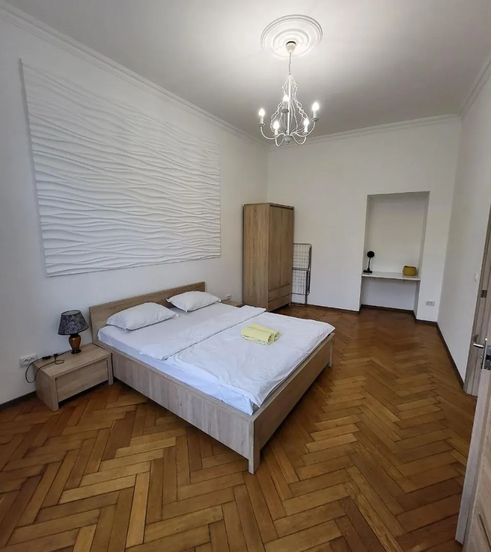 Apartment Apartamenty On Knyazya Romana Lviv