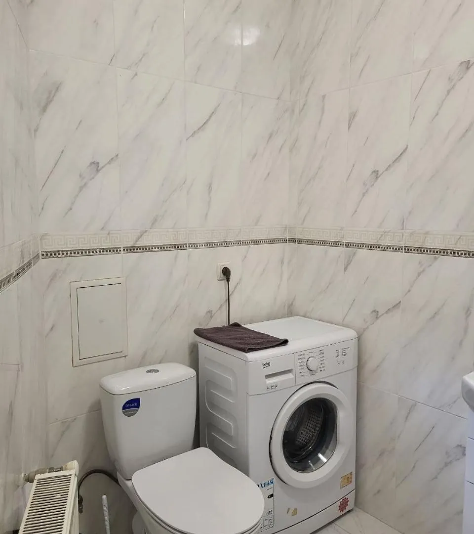 Apartamenty On Knyazya Romana Lemberg